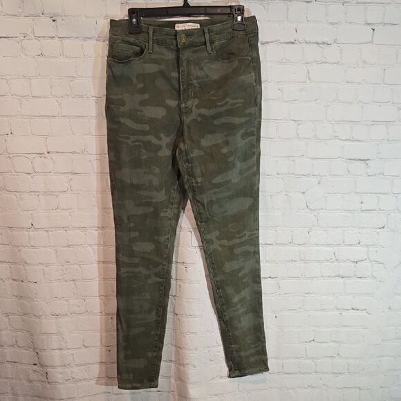 Social Standard By Sanctuary Camo Skinny Jeans Size 6 - Picture 1 of 10